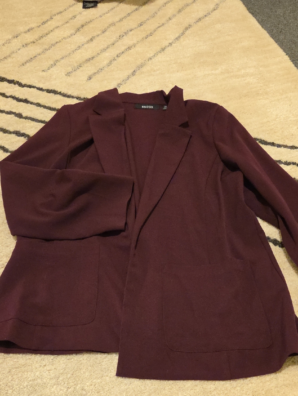 Briggs New York Burgundy Open-Front Blazer